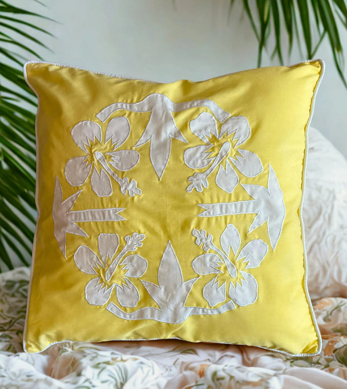 "Nikao" design cushion cover yellow with white hibiscus